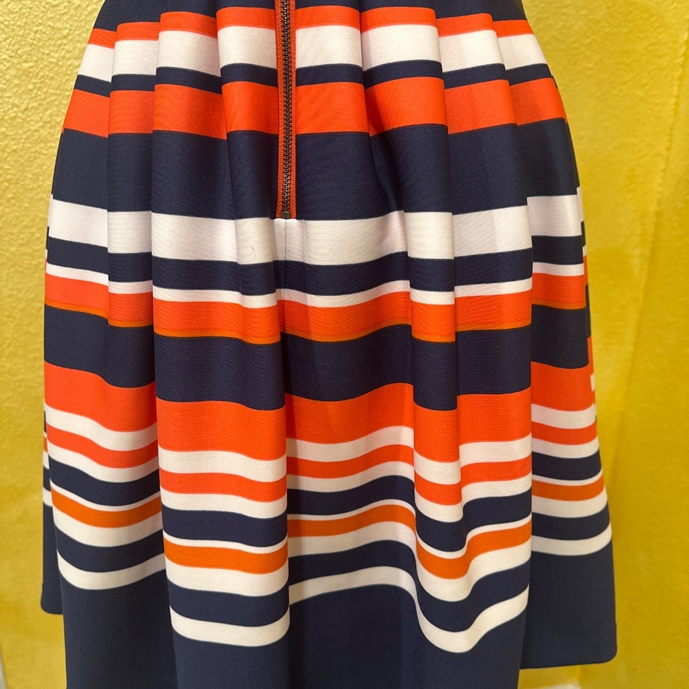 Dress - Picture 10 of 14